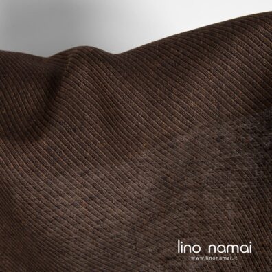 Lininis audinys įstrižais dryžiais iš rudų ir juodų verpalų
