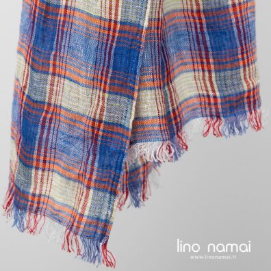 Lininis mėlynas languotas šalikas su kutais