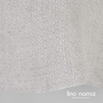 Lininis audinys šviesiai pilkas su rombais drabužiams, užuolaidoms, staltiesėms