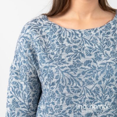 Lininė palaidinė iš žakardinio audinio mėlynomis gėlėmis