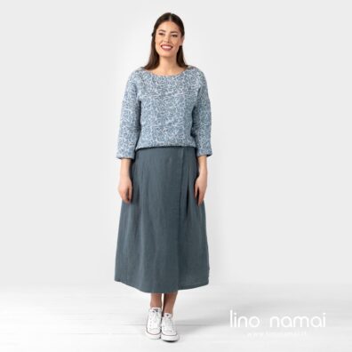 Lininė gėlėta palaidinė ir pilkas sijonas LUNGO