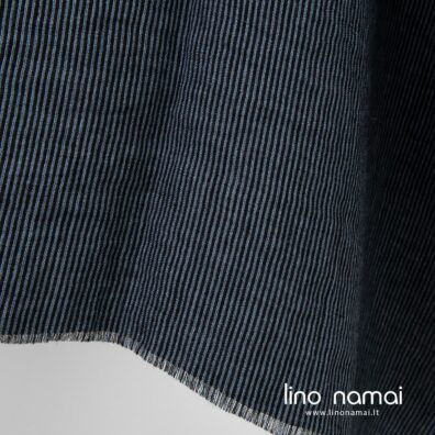 Lininis audinys juodais pilkais dryžiais drabužiams, patalynei, staltiesėms, servetėlėms, užuolaidoms siūti