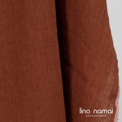 Lininis audinys iš rudų ir rudai raudonų verpalų, melanžinis