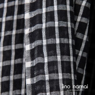 Lininis audinys juodai-baltai languotas skalbtas šalikams, skaroms, užuolaidoms, staltiesėms siūti
