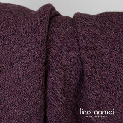 Lino tvidas iš tamsiai violetinių ir juodų verpalų