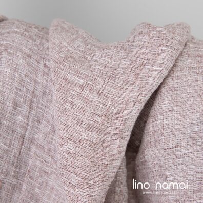 Smulkiaraštis lino audinys iš rudų ir baltų verpalų