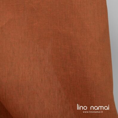 Platus melanžinis lino audinys iš tamsiai oranžinių ir šviesiai rudų verpalų