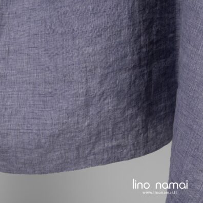 Lininis melanžinis audinys iš mėlynai pilkų, šviesiai pilkų ir violetinių verpalų