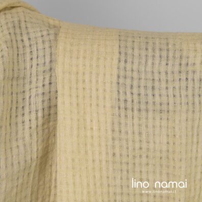Lininis audinys gelsvas ažūriniais langeliais skalbtas minkštas švelnus