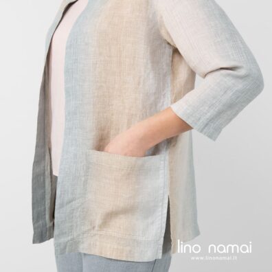 Lininis dryžuotas švarkelis su skeltukais šonuose