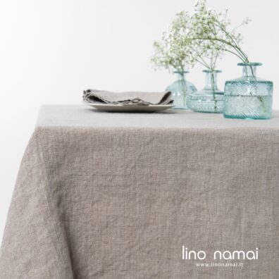 Lininė pilka staltiesė mereškuota skalbta
