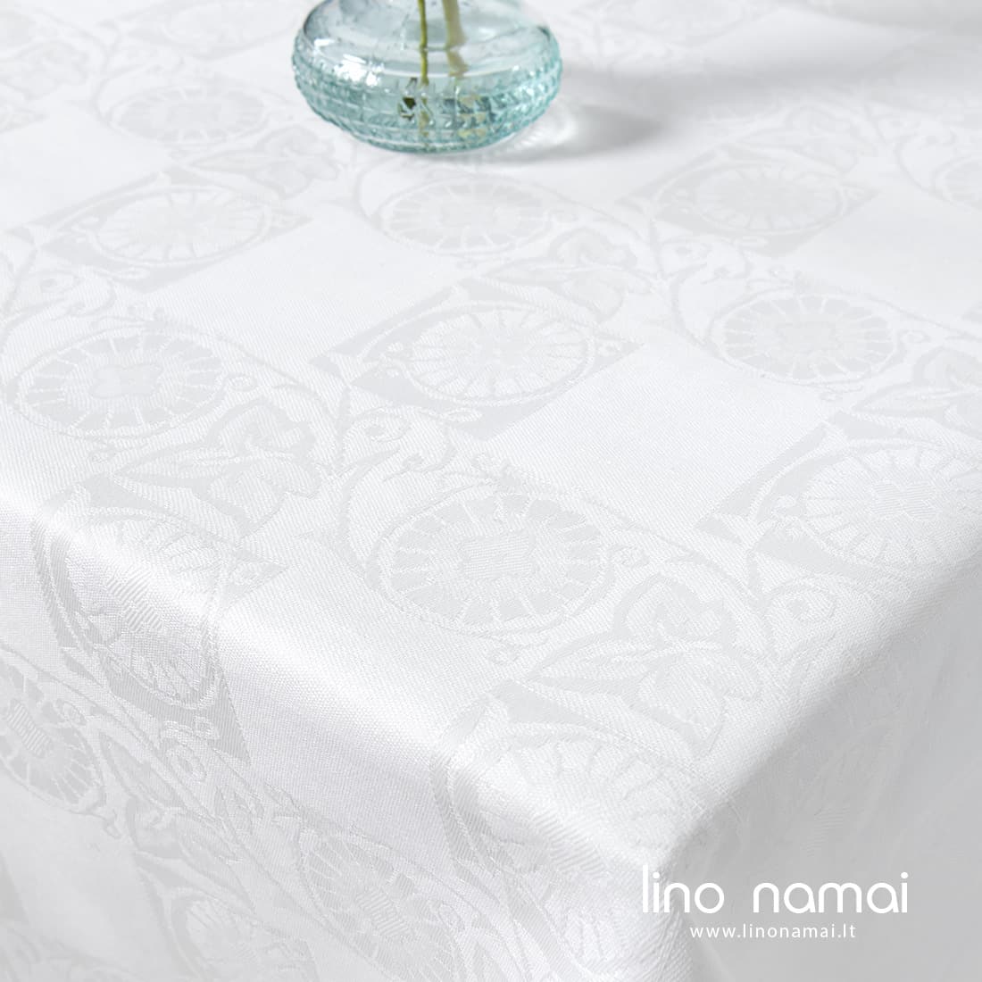 Žakardinė puslininė staltiesė ryškiai balta