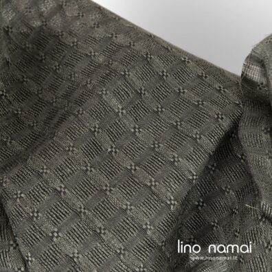 Pilkai juodas lino audinys reto pynimo langeliais