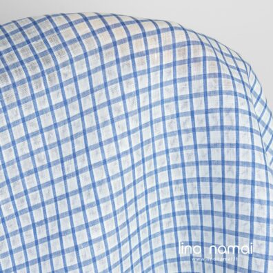 Lininis audinys mėlynais, baltais langeliais užuolaidoms, šalikams, skaroms, staltiesėms siūti