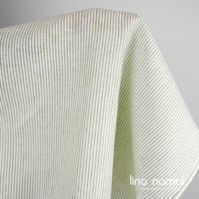 Lininis audinys žalsvas ažūriniais dryžiais