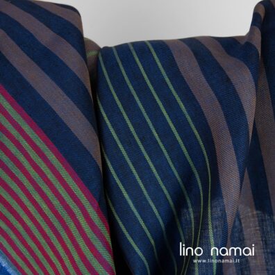 Lininis audinys mėlynų atspalvių dryžiais drabužiams, namų tekstilei siūti