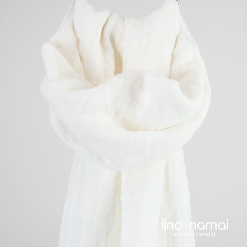 Lininis baltas &scaron;alikas ažūriniais dryžiais