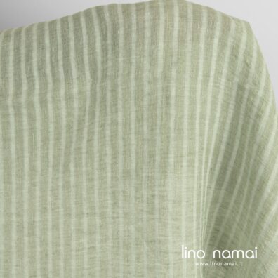 Žalsvas lininis audinys permatomomis juostelėmis skalbtas minkštas švelnus