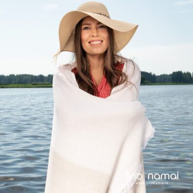 Puslininis paplūdimio rankšluostis baltai - pilkai dryžuotas