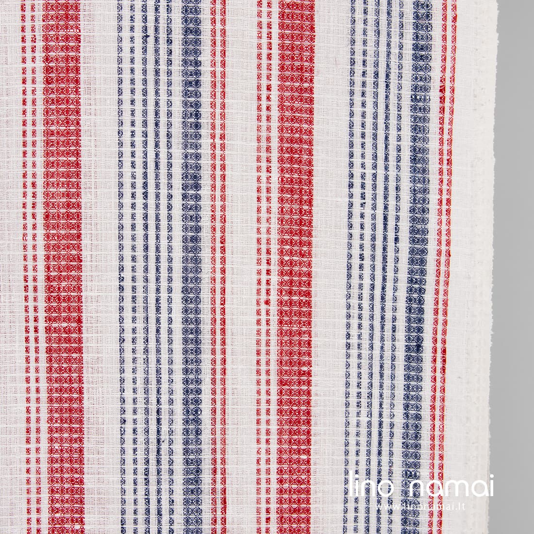 Lininis audinys rankšluostinis raudonais, mėlynais dryžiais ir „vafliniais“ langeliais