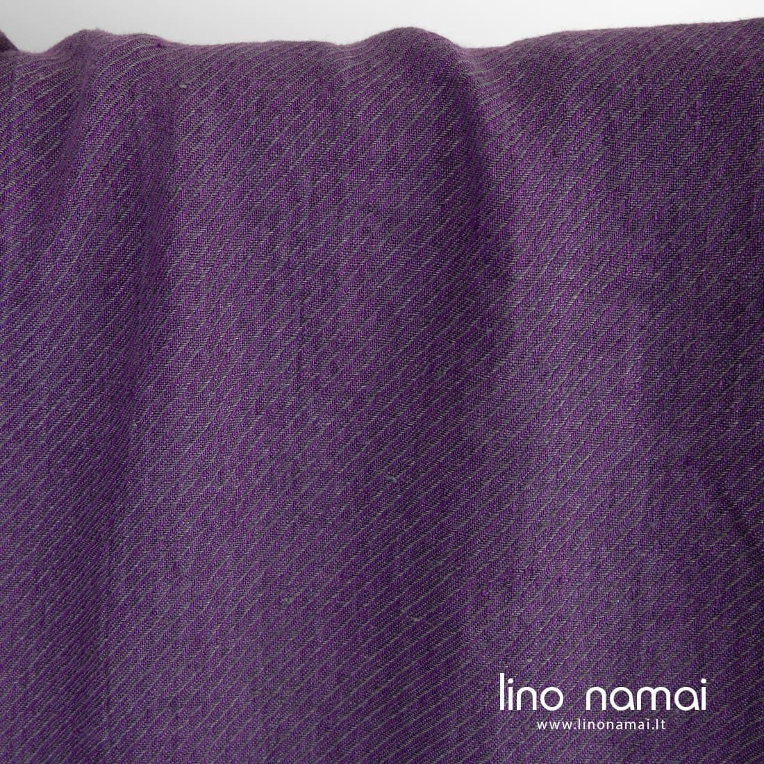 Lino audinys violetiniais dryžiais skalbtas minkštas švelnus