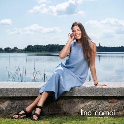 Lininė mėlyna ilga suknelė iš minkšto švelnaus specialiai skalbto audinio