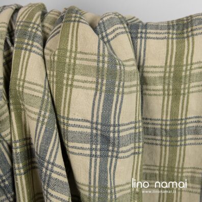 Lino - medvilnės audinys langelių raštu iš šviesiai žalių, sodriai žalių ir tamsiai mėlynų verpalų