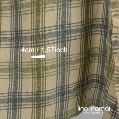 Puslininis audinys žalsvas languotas skalbtas drabužiams ir namų tekstilei siūti