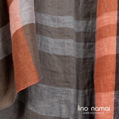 Lininis audinys oranžinėmis, rudomis juostomis skalbtas minkštas švelnus