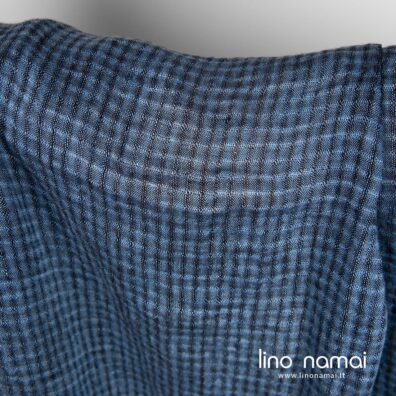 Lininis audinys mėlynas permatomais langeliais skalbtas tinka lengviems drabužiams ir namų tekstilei siūti