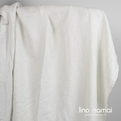 Puslininis audinys pilkai languotas skalbtas