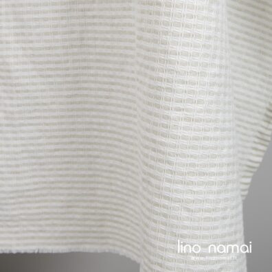 Puslininis audinys pilkai languotas skalbtas minkštas švelnus