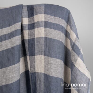 Lininis audinys pilkomis juostomis skalbtas minkštas švelnus