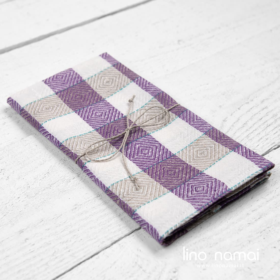 Lininis virtuvės rankšluostis violetiniais rombais