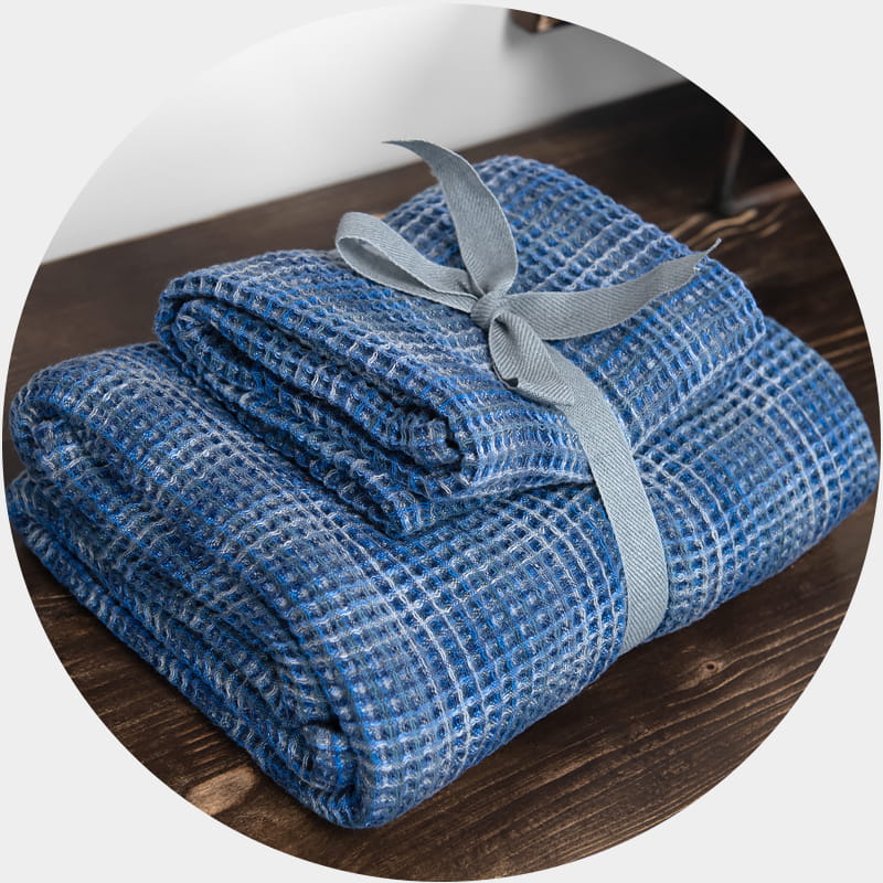 Lino - medvilnės vonios rankšluosčių rinkinys mėlynais „vafliniais“ langeliais