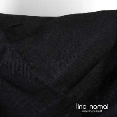 Dvipusis lino audinys iš juodų ir tamsiai mėlynų verpalų