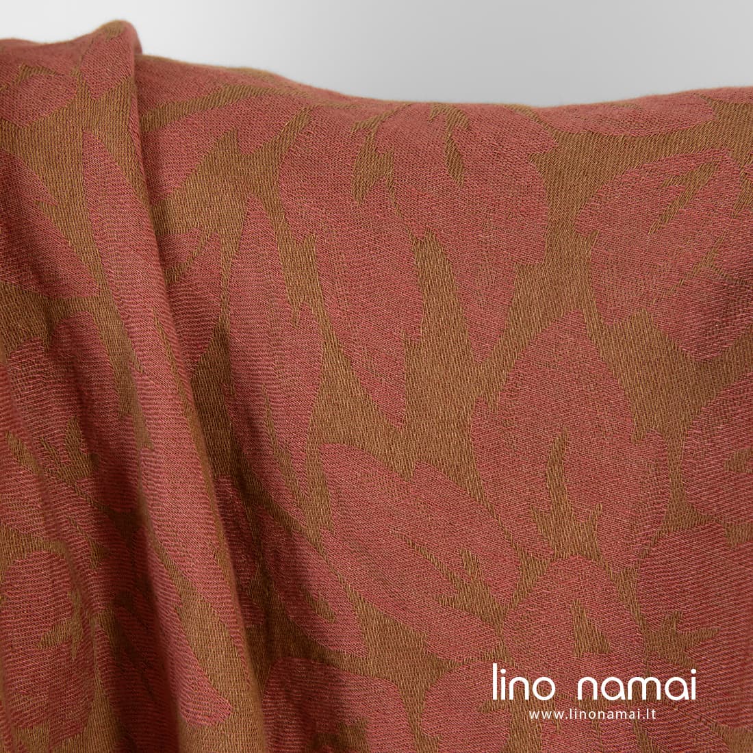 Lininis audinys rudas gėlėtas skalbtas minkštas švelnus