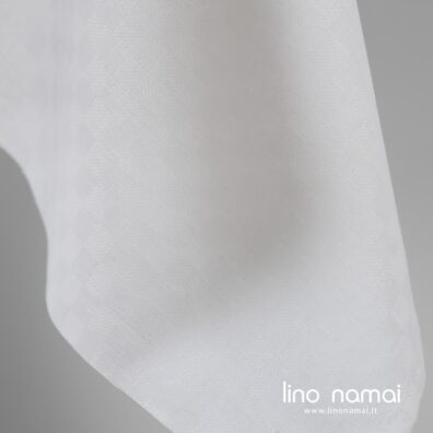 Lino - medvilnės audinys ryškiai baltas languotas tinka drabužiams ir namų tekstilei siūti