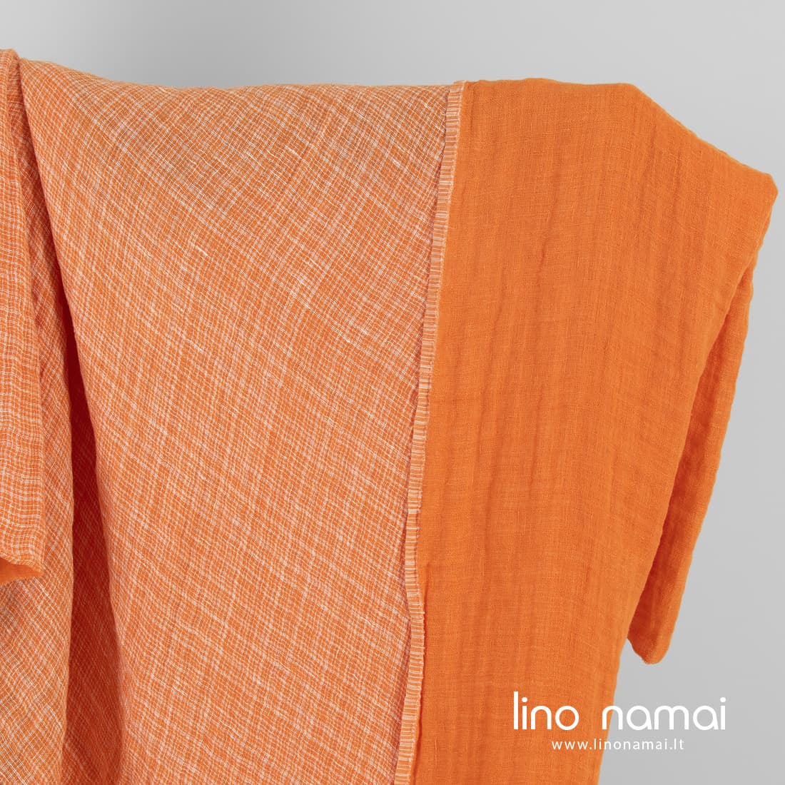 Lininis audinys oranžinis languotas dvipusis skalbtas