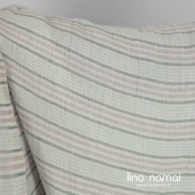 Lininis audinys „vaflinis“ žalsvai dryžuotas skalbtas minkštas švelnus