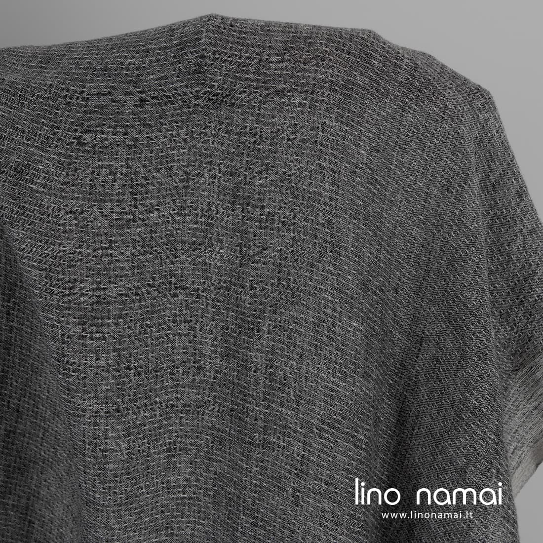 Lengvas lininis audinys juodai baltas skalbtas minkštas švelnus