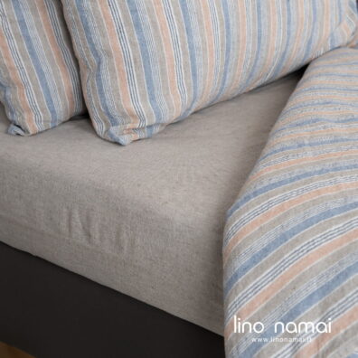 Puslininė patalynė dryžuota,paklodė vienspalvė lygi iš Rojaus kolekcijos.