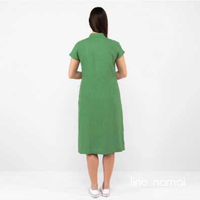 Lininė žalia suknelė su apykakle iš nugaros.