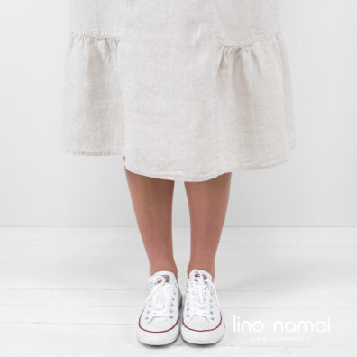 Lininė pilka suknelė raukta apačia.