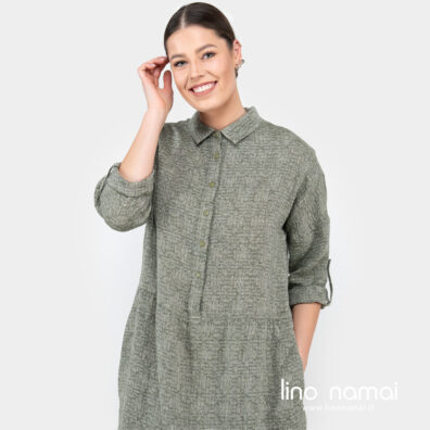 Puslininė suknelė samaninė su gėlytėmis.