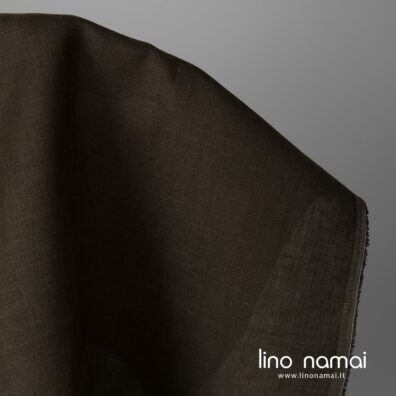 Lininis audinys samanų spalvos tinka drabužiams, užuolaidoms, stalo takeliams, patiesaliukams siūti