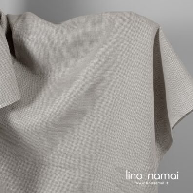 Lininis audinys pilkai baltu raštu