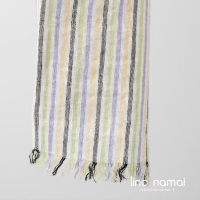 Lininis dryžuotas šalikas su pešiotais kutais trumposiose kraštinėse