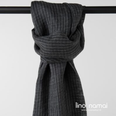 Lininis šalikas tamsiai pilkais ir juodais reto pynimo langeliais