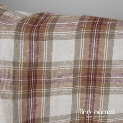 Platus puslininis audinys rudai languotas skalbtas tinka drabužiams, šalikams, skaroms ir namų tekstilei siūti